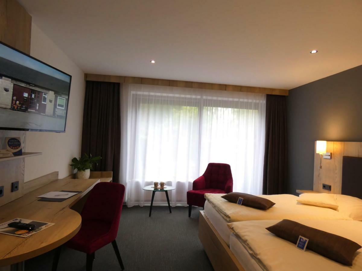Akzent Hotel Cordes&Restaurant am Rosengarten Sottorf Buitenkant foto